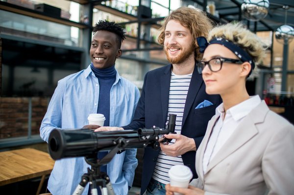 Quels sont les meilleurs spots pour observer les oiseaux dans le parc national de Kruger, Afrique du Sud : saisons et équipements ?